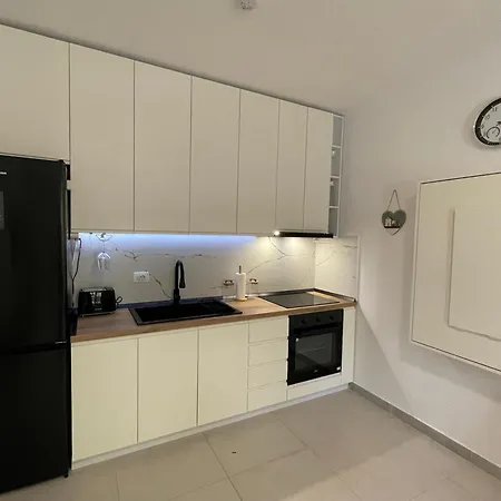 Sunshine Qerret-golem Beach-self-check-in Golem (Tirana)