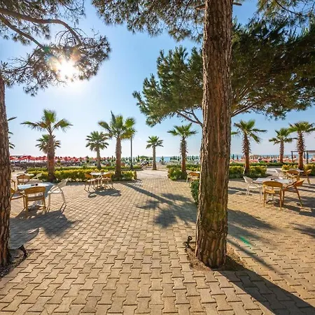 Sunshine Qerret-golem Beach-self-check-in *