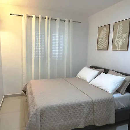 Sunshine Qerret-golem Beach-self-check-in Appartamento